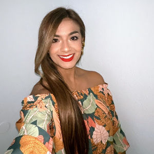 Meet your Posher, Angela